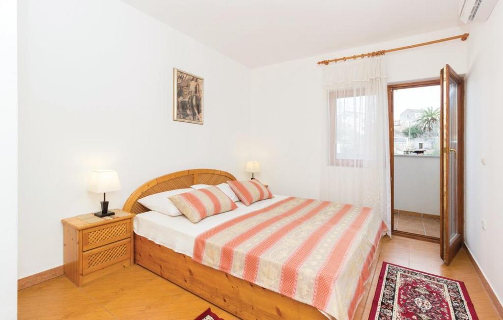 Apartmani Cizmesija Tkon Esterno foto