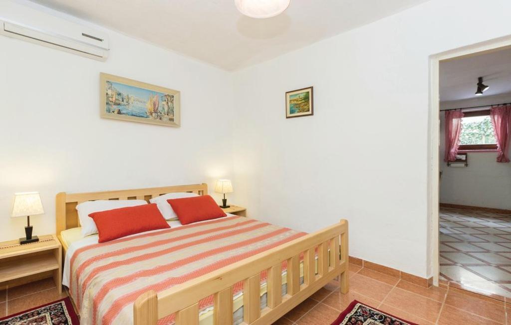 Apartmani Cizmesija Tkon Esterno foto